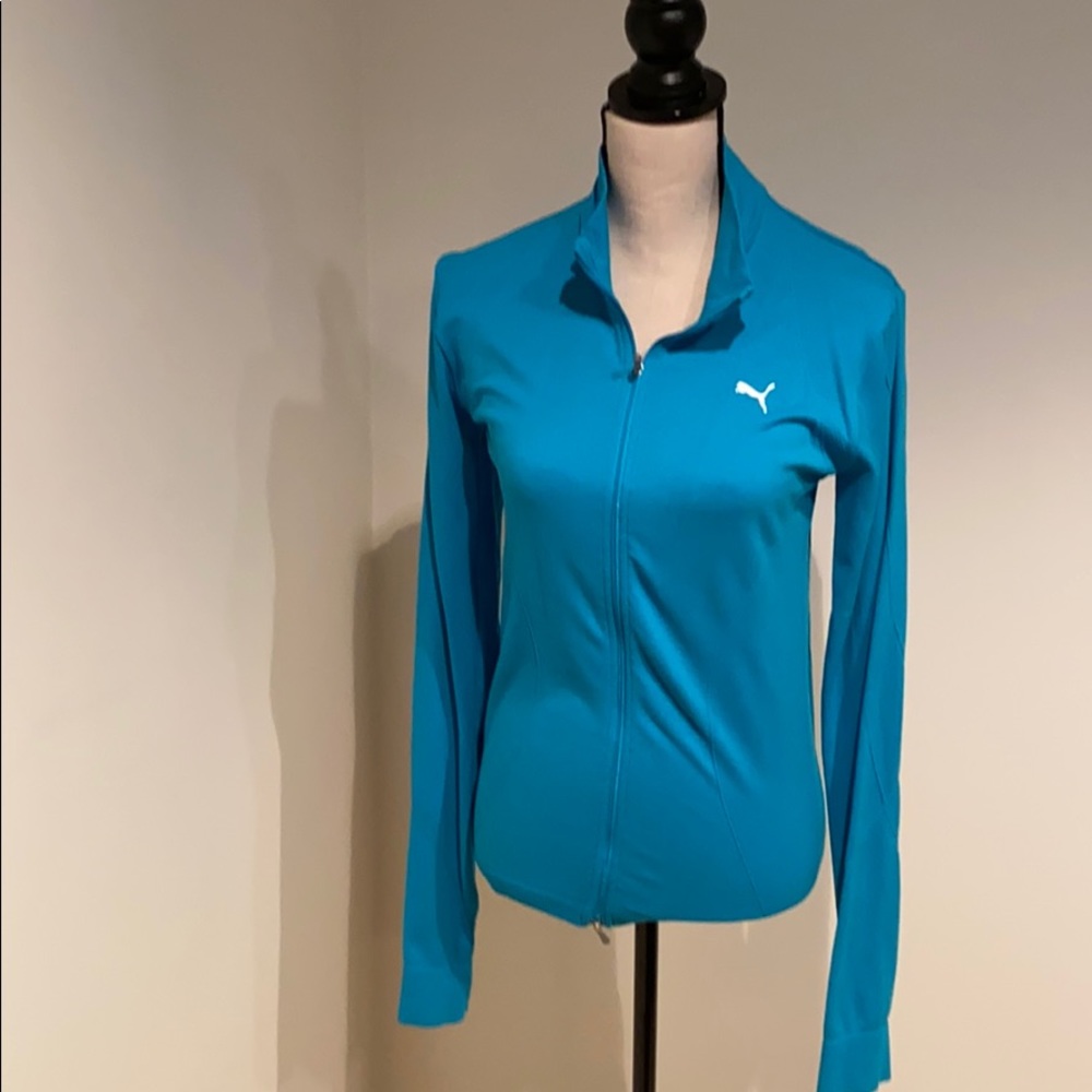 Athletic full zip top